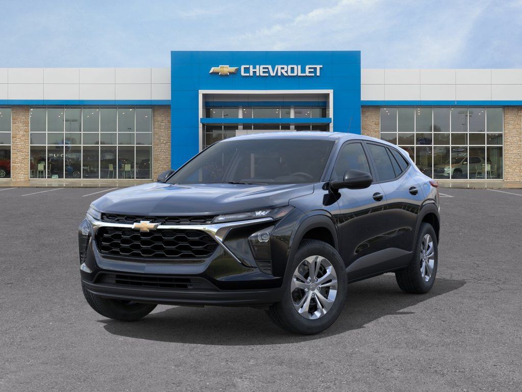 New 2026 Chevrolet Trax LS w/ Driver Confidence Package FWD image 6