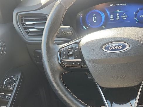 Certified 2022 Ford Escape Titanium w/ Titanium Elite Package AWD/4WD image 14