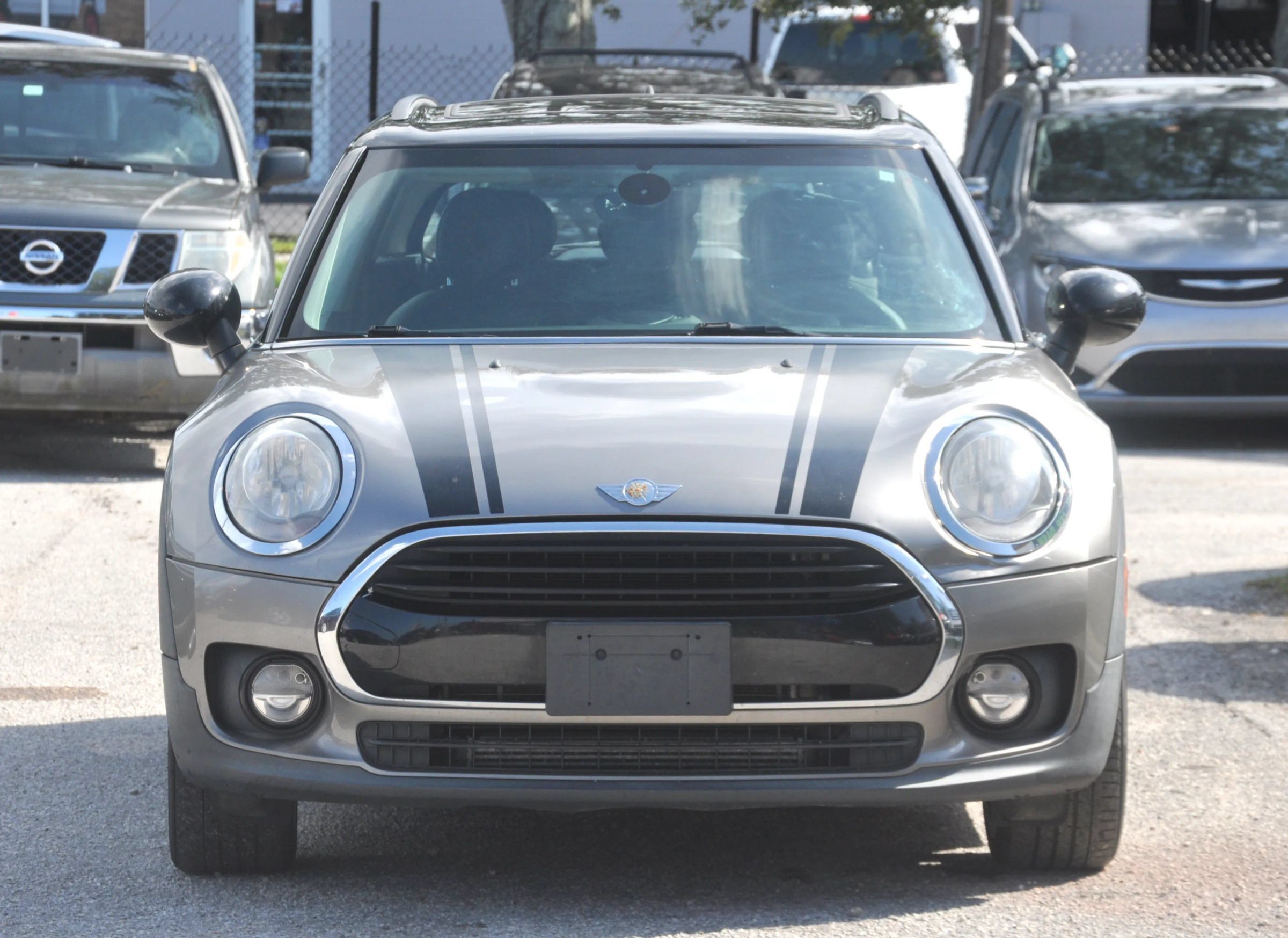 Used 2016 MINI Cooper Clubman FWD image 2