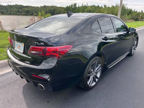 Used 2018 Acura TLX V6 w/ Technology & A-SPEC Pkg FWD image 11