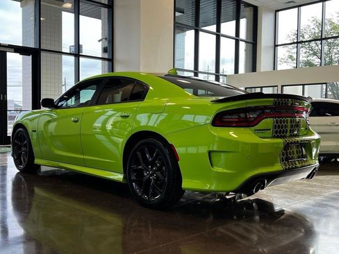 Used 2023 Dodge Charger R/T w/ Plus Group RWD image 4