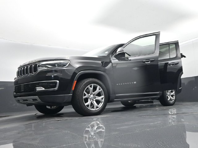 Used 2022 Jeep Wagoneer Series II AWD/4WD image 73