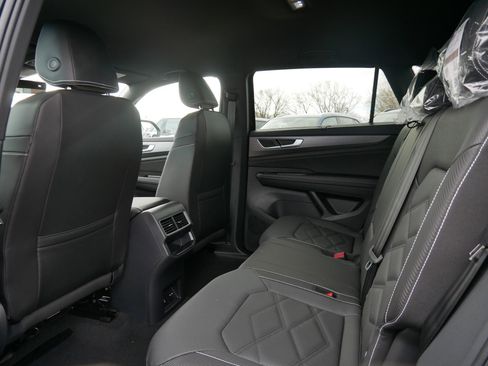 New 2026 Volkswagen Atlas Cross Sport SE image 6