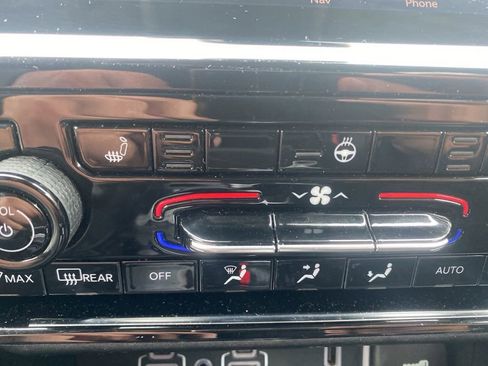 Used 2024 Jeep Grand Cherokee Limited 4xe image 28