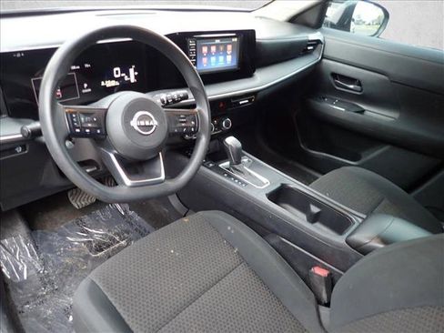 Used 2025 Nissan Kicks S FWD image 10