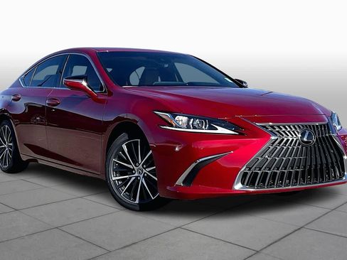 Used 2024 Lexus ES 350 w/ Premium Package image 2
