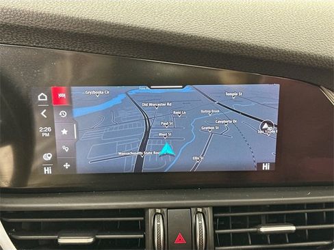 Used 2022 Alfa Romeo Giulia Veloce image 12