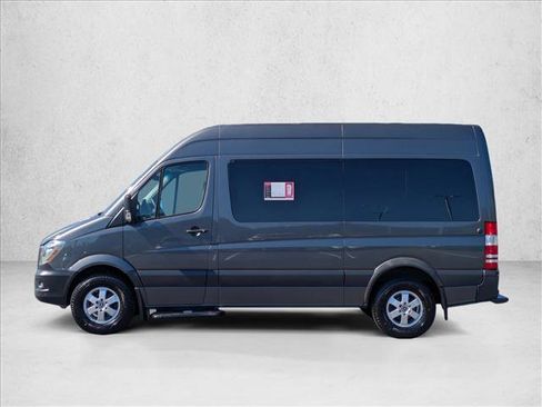 Used 2018 Mercedes-Benz Sprinter 2500 image 9