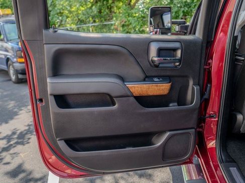 Used 2018 Chevrolet Silverado 2500 High Country w/ Duramax Plus Package AWD/4WD image 15