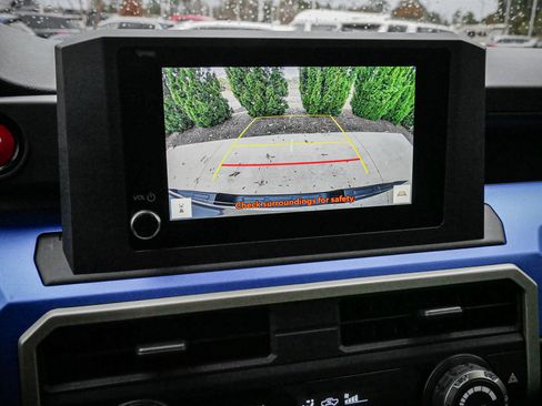 Used 2025 Toyota Tacoma TRD Off-Road image 24