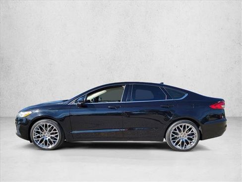 Used 2020 Ford Fusion SE image 8