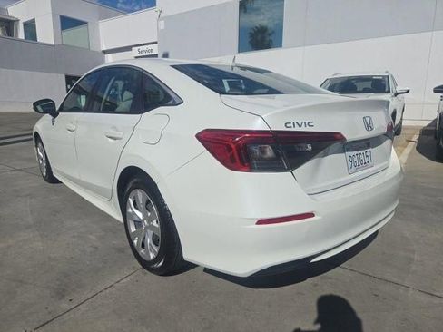 Used 2023 Honda Civic LX image 5