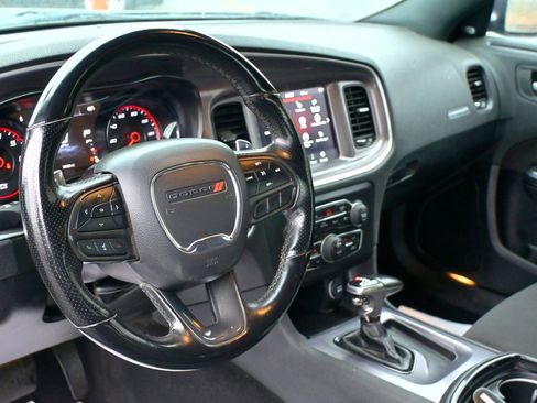 Used 2021 Dodge Charger SXT w/ Blacktop Package image 23