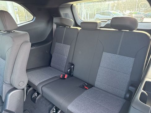 New 2026 GMC Acadia Elevation image 11