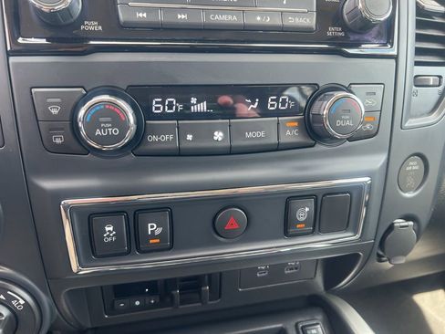 Used 2024 Nissan Titan SV w/ SV Convenience Package image 55