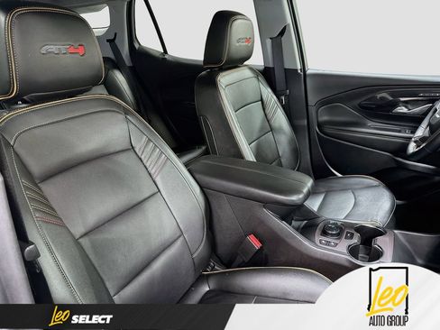 Used 2024 GMC Terrain AT4 w/ Tech Package AWD/4WD image 31