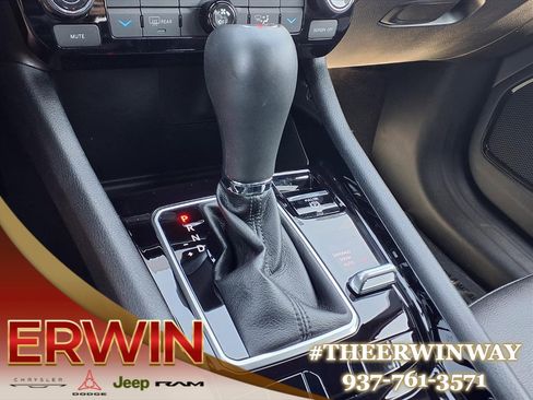 Certified 2024 Jeep Compass Limited image 21