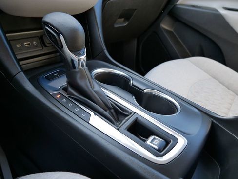 Used 2023 Chevrolet Equinox LS w/ LS Convenience Package AWD/4WD image 27