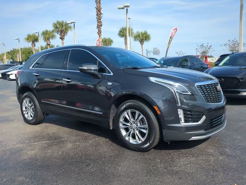 Used 2020 Cadillac XT5 Premium Luxury image 2