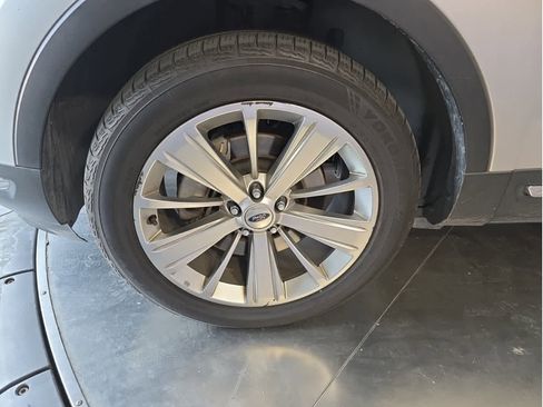 Used 2019 Ford Explorer Limited w/ Class III Trailer Tow Package image 3