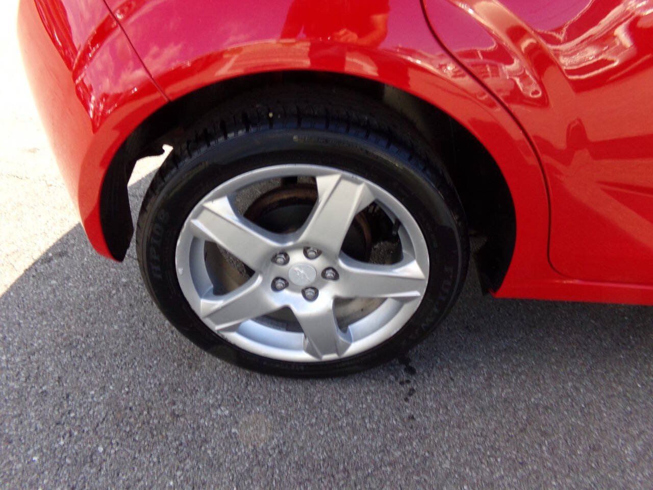 Used 2015 Chevrolet Sonic LTZ FWD image 29
