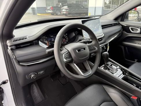New 2026 Jeep Compass Limited image 12