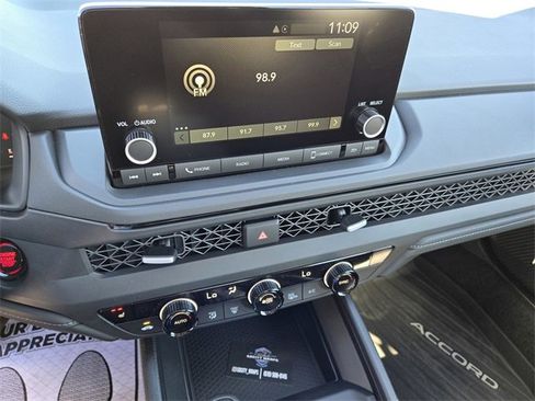 New 2025 Honda Accord SE image 11