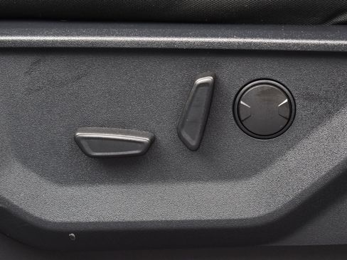 Used 2022 Ford F150 XLT w/ Equipment Group 302A High image 9