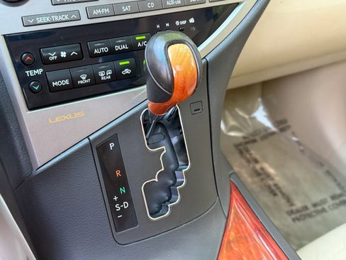 Used 2012 Lexus RX 350 FWD w/ Premium Pkg image 22