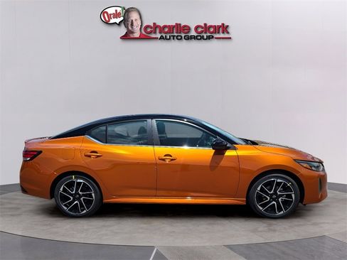 Used 2024 Nissan Sentra SR image 6