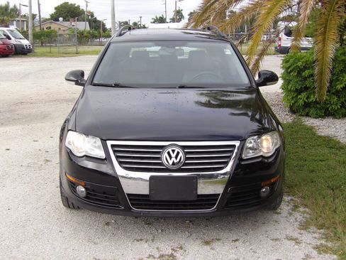 Used 2008 Volkswagen Passat Lux image 12