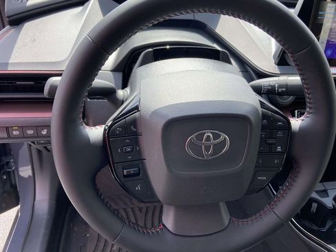 Used 2026 Toyota Prius Plug-In Hybrid image 19