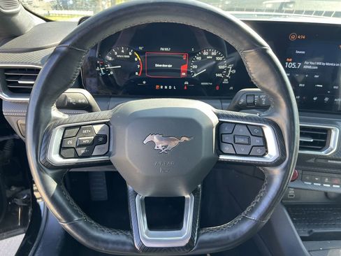 Used 2024 Ford Mustang Premium image 7