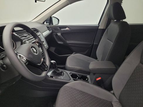 Used 2021 Volkswagen Tiguan S FWD image 17