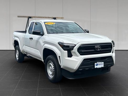 Used 2024 Toyota Tacoma SR RWD image 7