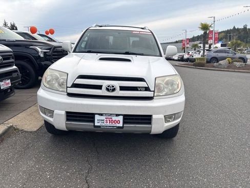 Used 2005 Toyota 4Runner SR5 image 2
