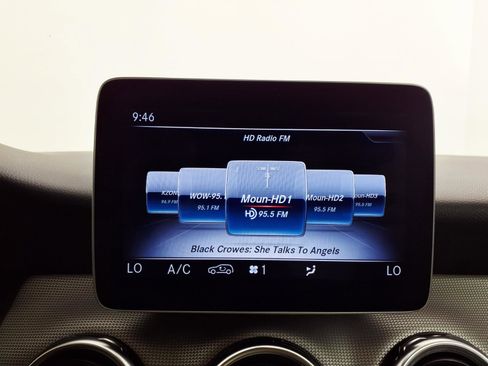 Used 2019 Mercedes-Benz GLA 250 image 18