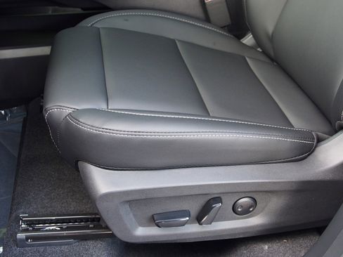 New 2025 Nissan Murano SL w/ Cargo Package AWD/4WD image 16
