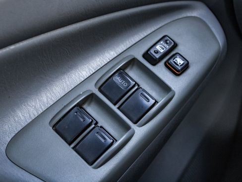 Used 2010 Toyota Tacoma 4x4 Double Cab V6 image 31