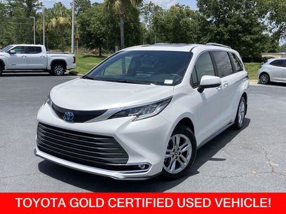 Used 2025 Toyota Sienna Limited