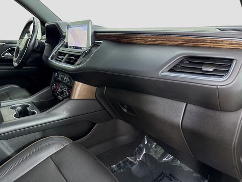 Used 2021 Chevrolet Suburban High Country AWD/4WD image 34