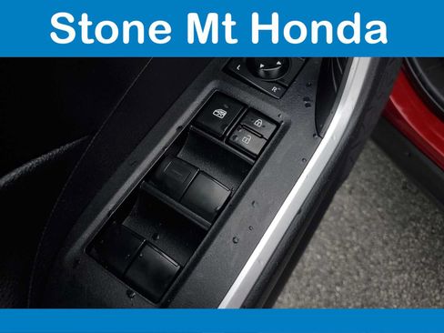 Used 2020 Toyota RAV4 LE AWD/4WD image 20