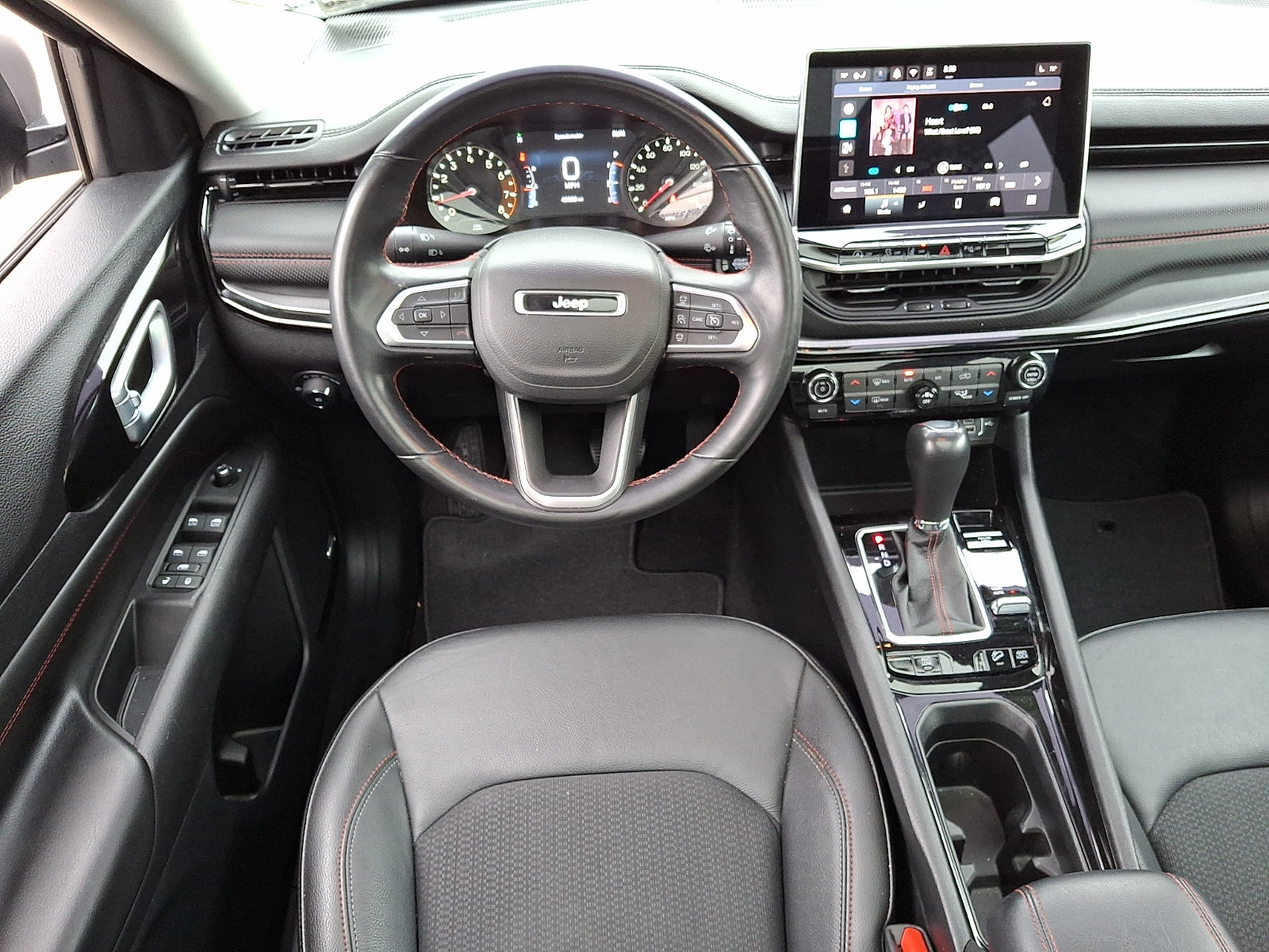 Used 2022 Jeep Compass Trailhawk w/ Sun and Sound Group AWD/4WD image 11