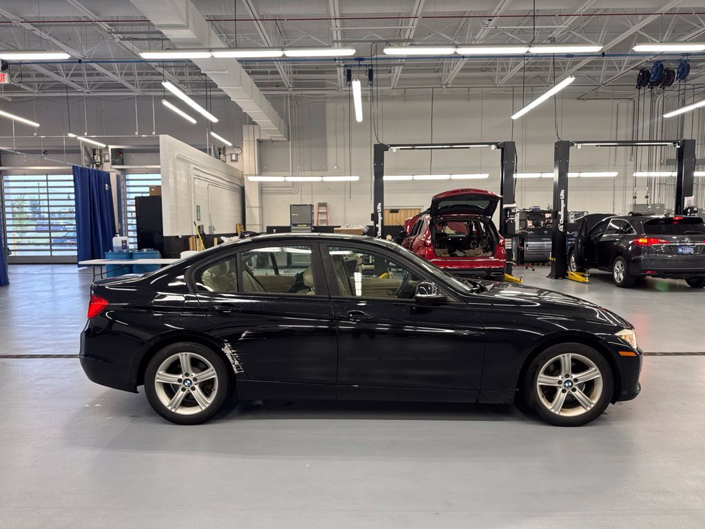 Used 2014 BMW 328i Sedan RWD image 2