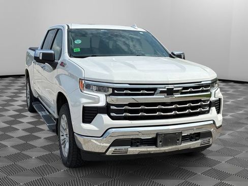 Used 2022 Chevrolet Silverado 1500 LTZ w/ LTZ Premium Package AWD/4WD image 7