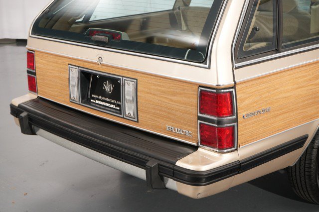 Used 1994 Buick Century Special FWD image 11