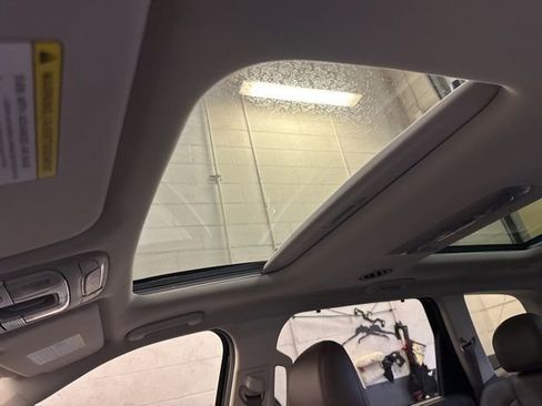 Used 2021 Kia Telluride SX w/ Nightfall Edition Package AWD/4WD image 5