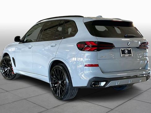 New 2026 BMW X5 sDrive40i image 12