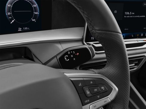 New 2026 Volkswagen Tiguan SE R-Line FWD image 24