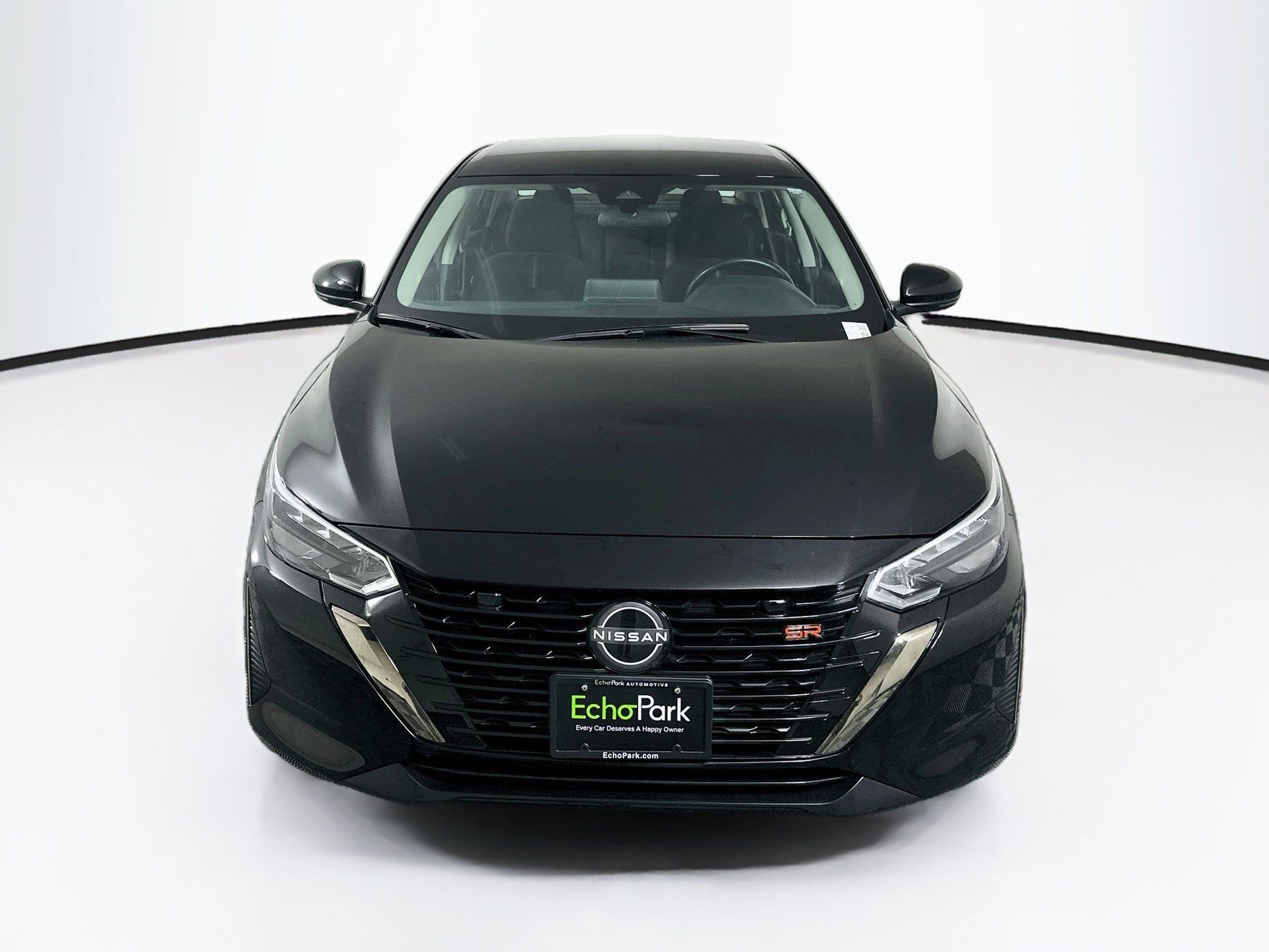 Used 2025 Nissan Sentra SR FWD image 2